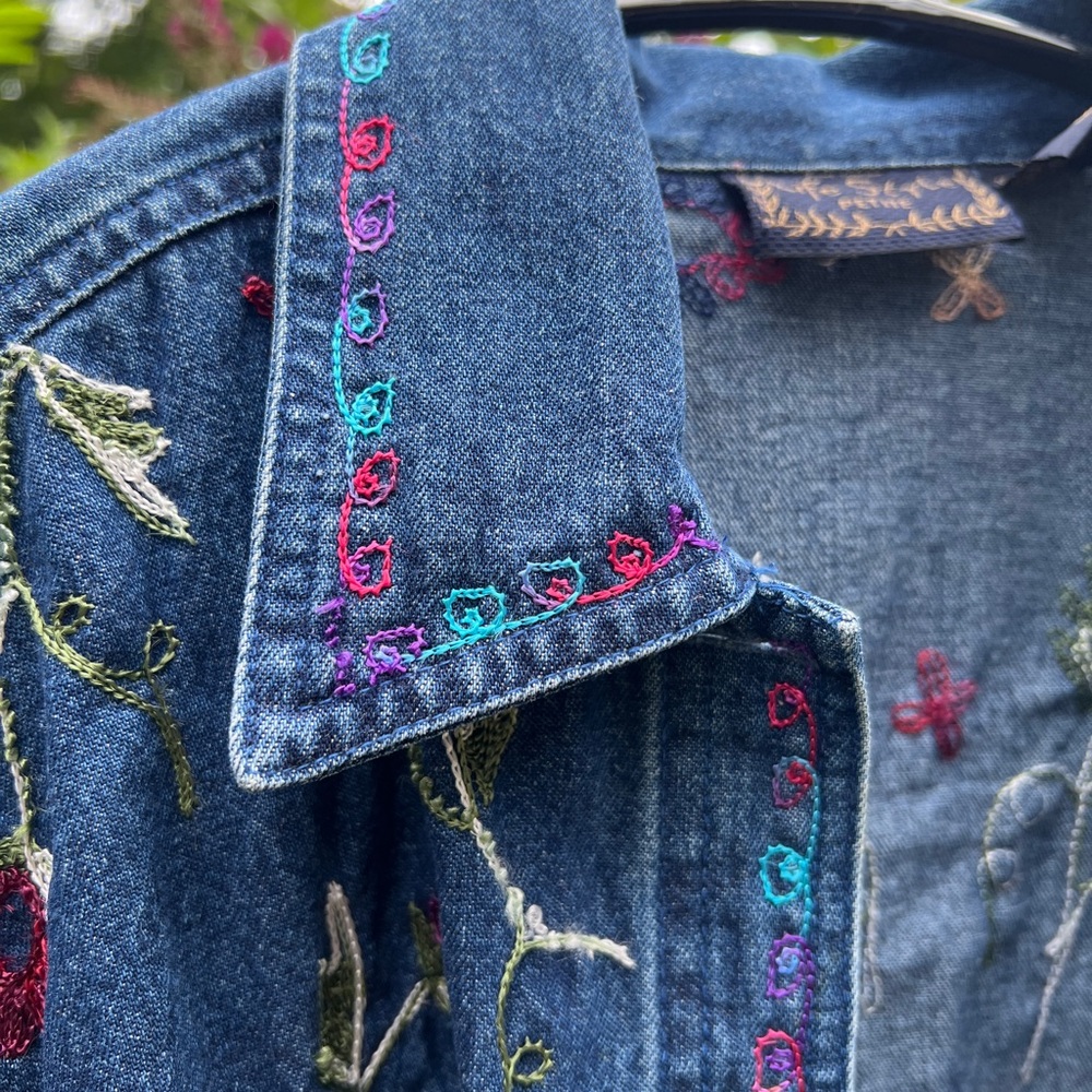 Embroidered Denim Jacket - Picture 4 of 9